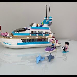 Legos Dolphin Cruiser